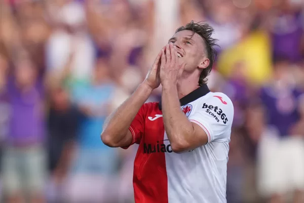 FiorentinaÕs Albert Gudmundsson reacts after missing a scoring chance during the Serie A soccer match between Fiorentina and Frosinone at the Artemio Franchi Stadium in Florence, north Italy – Saturday, August 29, 2026 – (Photo by Massimo Paolone/LaPresse) FiorentinaÕs Albert Gudmundsson reacts after missing a scoring chance during the Serie A soccer match between Fiorentina and Frosinone at the Artemio Franchi Stadium in Florence, north Italy – Saturday, August 29, 2026 – (Photo by Massimo Paolone/LaPresse)