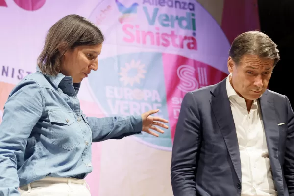 Elly Schlein e Giuseppe Conte  a Terra ! Festa di Alleanza verdi e Sinistra a Roma Ñ Italia ÑMercoled 03 Settembre  2025 – Politica – (foto di Cecilia Fabiano/LaPresse) 
Green and Left Alliance Feast at Rome ÑItaly Ñ Wednesday  , September  25 , 2025 – Politics – (photo by Cecilia Fabiano/LaPresse)