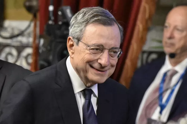 MARIO DRAGHI BANCHIERE MARIO DRAGHI BANCHIERE