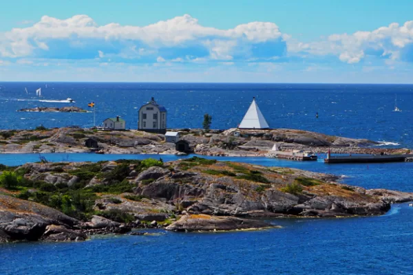 Finlandia, fuga a pedali: il mio viaggio in solitudine nel silenzio del Nord Finlandia, fuga a pedali: il mio viaggio in solitudine nel silenzio del Nord