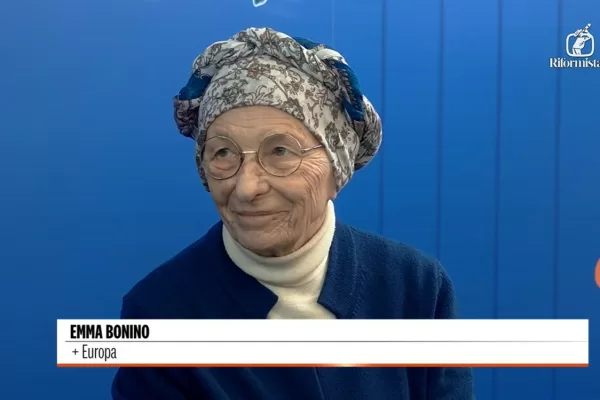 Bonino sognava gli Stati Uniti d’Europa: “La libertà deve prevalere sui dittatori” Bonino sognava gli Stati Uniti d’Europa: “La libertà deve prevalere sui dittatori”