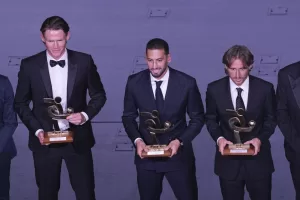 Scott McTominay, Hakan Calhanoglu e Luka MOdric premiati come migliori centrocampisti della serie A al Gran Galà del Calcio AIC 2026 , Milano (Italy) September 2, 2026 (Photo Claudio Furlan/LaPresse)
Gran Galà del Calcio AIC 2026 , Milano (Italy) September 2, 2026 (Photo Claudio Furlan/LaPresse) Scott McTominay, Hakan Calhanoglu e Luka MOdric premiati come migliori centrocampisti della serie A al Gran Galà del Calcio AIC 2026 , Milano (Italy) September 2, 2026 (Photo Claudio Furlan/LaPresse)
Gran Galà del Calcio AIC 2026 , Milano (Italy) September 2, 2026 (Photo Claudio Furlan/LaPresse)