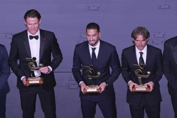 Scott McTominay, Hakan Calhanoglu e Luka MOdric premiati come migliori centrocampisti della serie A al Gran Galà del Calcio AIC 2026 , Milano (Italy) September 2, 2026 (Photo Claudio Furlan/LaPresse)
Gran Galà del Calcio AIC 2026 , Milano (Italy) September 2, 2026 (Photo Claudio Furlan/LaPresse) Scott McTominay, Hakan Calhanoglu e Luka MOdric premiati come migliori centrocampisti della serie A al Gran Galà del Calcio AIC 2026 , Milano (Italy) September 2, 2026 (Photo Claudio Furlan/LaPresse)
Gran Galà del Calcio AIC 2026 , Milano (Italy) September 2, 2026 (Photo Claudio Furlan/LaPresse)