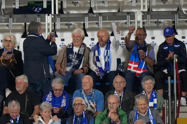 Como older fans sit on the tribune prior to the start of the Champions League opening phase soccer match between Como and Leipzig in Como, Italy, Thursday, Sept. 10, 2026, Como officials giving up seats to older fans. (AP Photo/Luca Bruno) Como older fans sit on the tribune prior to the start of the Champions League opening phase soccer match between Como and Leipzig in Como, Italy, Thursday, Sept. 10, 2026, Como officials giving up seats to older fans. (AP Photo/Luca Bruno)
