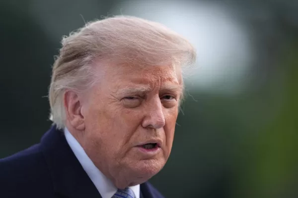 Trump perde la guerra degli accrediti stampa: CNN, MsNow e Politico potranno entrare alla Casa Bianca Trump perde la guerra degli accrediti stampa: CNN, MsNow e Politico potranno entrare alla Casa Bianca