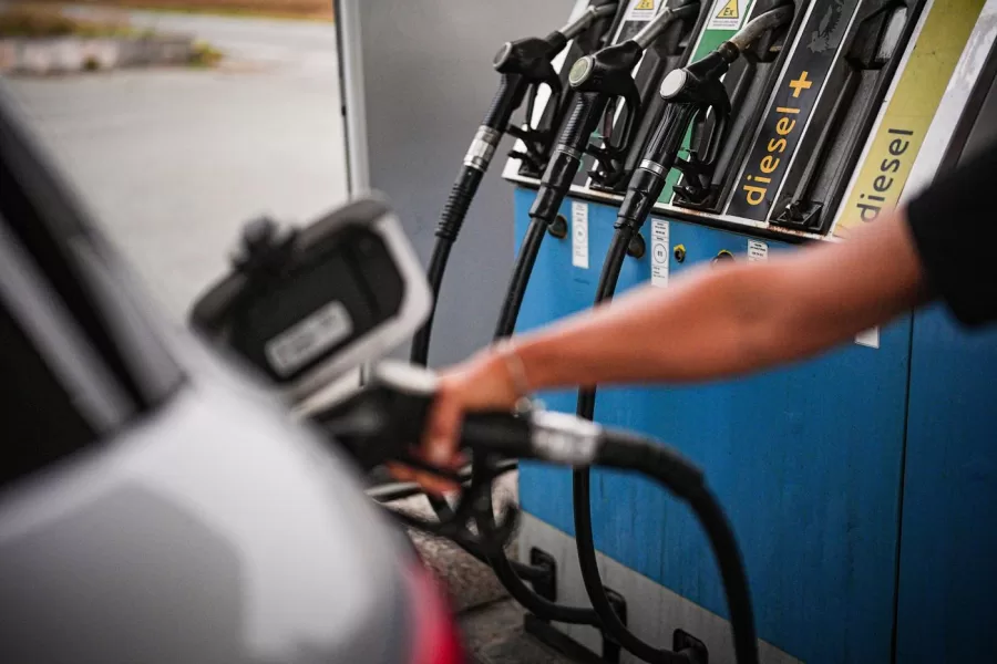 Prezzo dei carburanti,  dal 28 settembre, Eni fissa un price cap: benzina non oltre 1,99 euro e gasolio non pi di 2,19 al litro
 – Friday September 25, 2026. News  (Photo by Marco Alpozzi/Lapresse)

Fuel prices: Eni sets price cap starting September 28 Ñ petrol capped at Û1.99 and diesel at Û2.19 per liter
 – Friday, September 25, 2026. News  (Photo by Marco Alpozzi/Lapresse)
