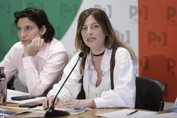 VIRGINIA LIBERO SEGRETARIA NAZIONALE GIOVANI DEMOCRATICI VIRGINIA LIBERO SEGRETARIA NAZIONALE GIOVANI DEMOCRATICI
