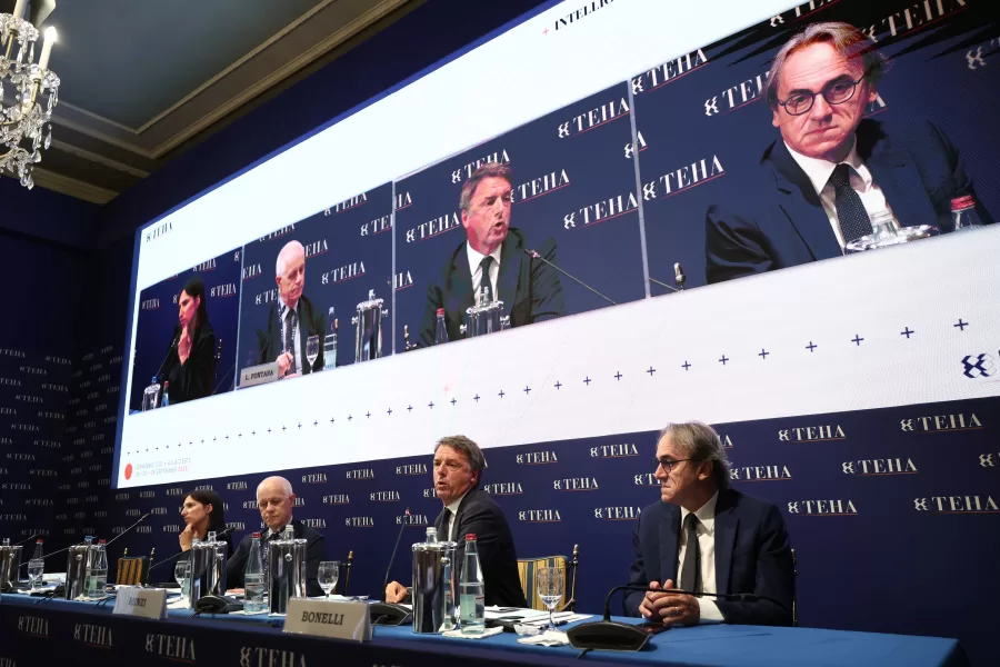 Forum Ambrosetti di Cernobbio, il sondaggio finale premia il governo e cristallizza che un’alternativa non c’è