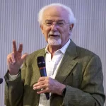 UGO VOLLI DOCENTE