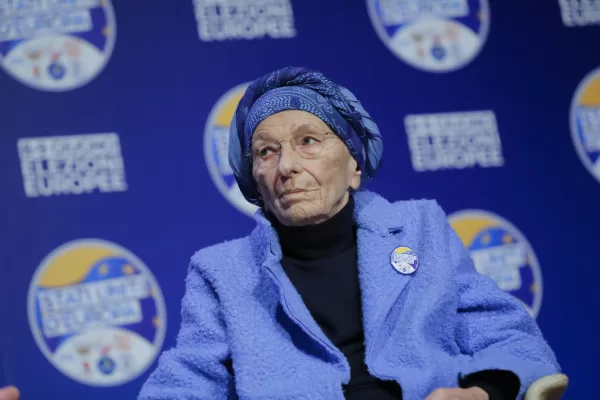 EMMA BONINO, POLITICA EMMA BONINO, POLITICA