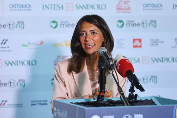 Da Ventotene all’Europa, la bussola riformista contro il sovranismo: Pina Picierno guida la Conferenza
