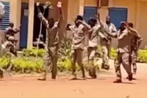 Caos a Niamey: sventato un nuovo golpe in Niger, decisivo l’intervento dei mercenari russi