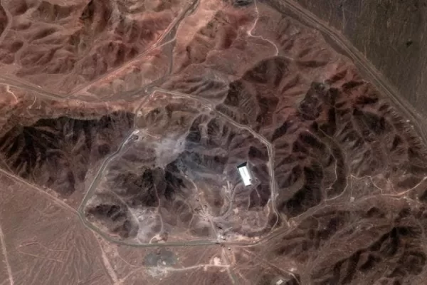 La bomba invisibile dell’Iran: così Teheran entra nell’era della deterrenza nucleare La bomba invisibile dell’Iran: così Teheran entra nell’era della deterrenza nucleare