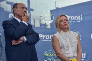 La commedia tragica siciliana, la rottura tra Schifani e il partito di Meloni viene da lontano: Sammartino, Cuffaro, Armao, tutte le influenze dei Rasputin di turno
