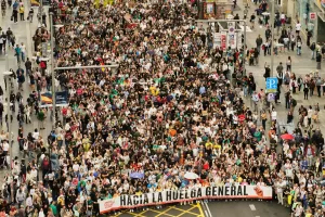 People demonstrate to demand stronger laws to protect renters in Madrid, Spain Saturday, Oct. 3, 2026. The banner reads in Spanish: toward the general strike. (AP Photo/Andrea Comas) People demonstrate to demand stronger laws to protect renters in Madrid, Spain Saturday, Oct. 3, 2026. The banner reads in Spanish: toward the general strike. (AP Photo/Andrea Comas)