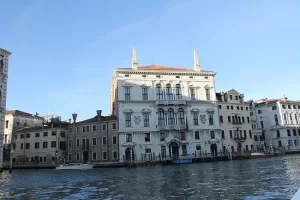 Veneto e Autonomia differenziata, dopo la firma il lavoro si sposta a Venezia Veneto e Autonomia differenziata, dopo la firma il lavoro si sposta a Venezia